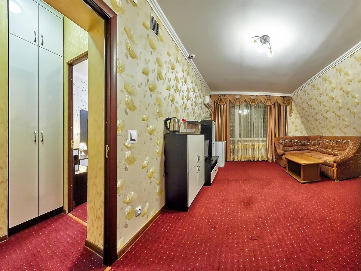 Sanatorium Elite Dnipro Hotel Truskavets Exterior photo
